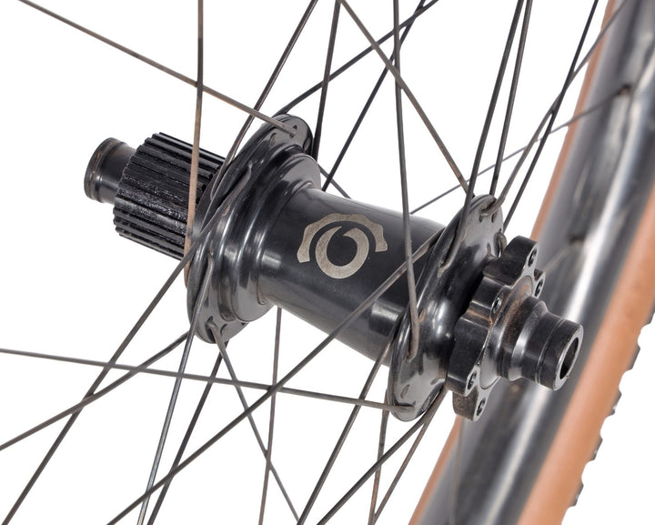 Revel W30 29" Tubeless Carbon Disc MTB Wheelset Industry 9 Hydra Shimano 12s MS