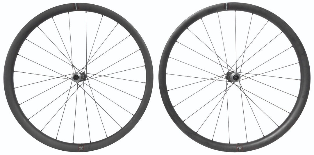 Santa Cruz Reserve 32 Carbon Gravel Wheelset Disc 12s XDR 700c DT Swiss Tubeless