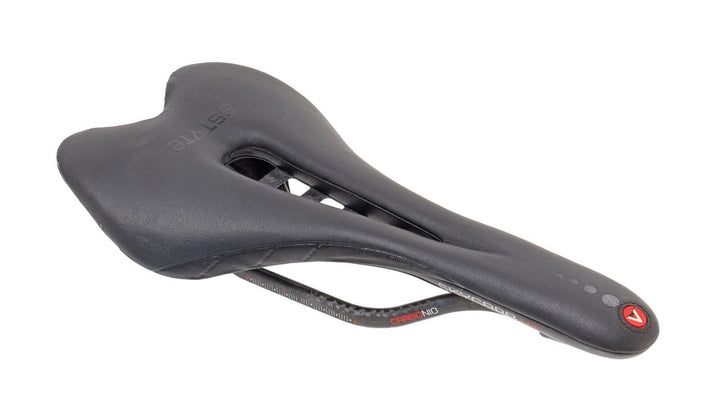 Astute Skycarb VT Carbon Road Bike Saddle Black 140mm 7x 9mm CarboNio Rails Race