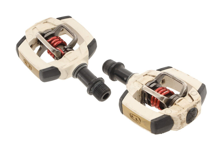 crankbrothers Smarty Clipless Mountain Bike Pedals WHITE/RED 9/16" 2 Bolt Gravel