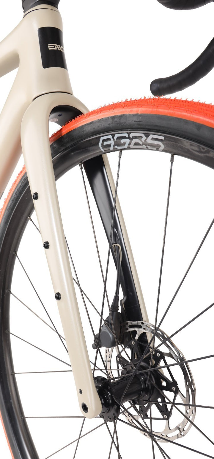 ENVE MOG Carbon Disc 1 x 12 Spd Gravel Bike 52cm SRAM Force AXS SAND Race 2024