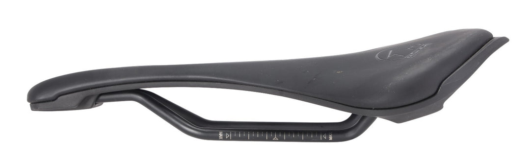PRO Turnix Performance Carbon Road Bike Saddle 152mm 7 x 7mm INOX Gravel BLACK