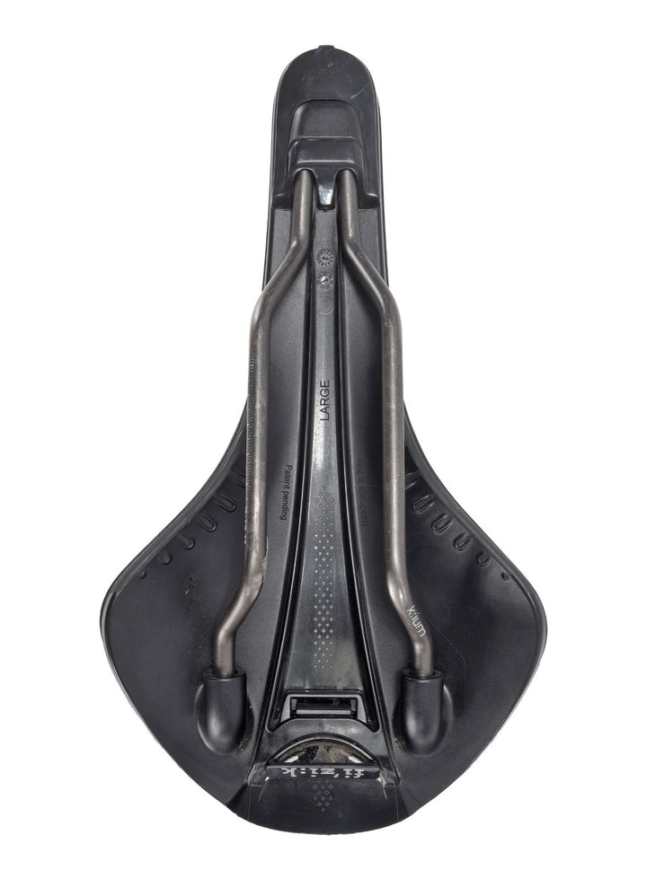 Fizik  Antares R3 Versus EVO Road Bike Saddle Large 149mm BLACK 7x7mm Kium Alloy