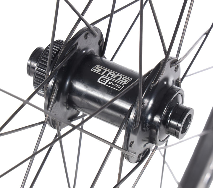 Stan's NoTubes Grail CB7 Carbon Tubeless Gravel Wheelset CL Disc 700c SRAM XDR