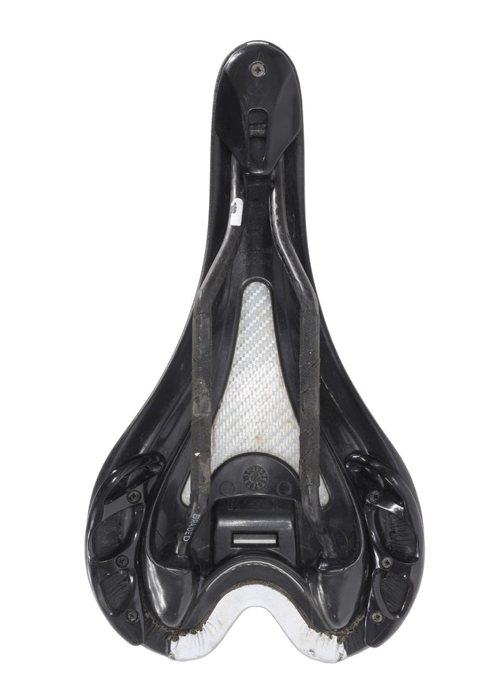 Fizik Aliante VSX Carbon 139mm Road Bike Saddle 8 x 10mm Rails MTB
