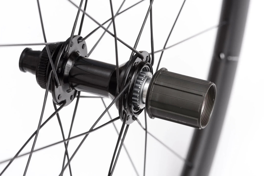 HUNT 4 Season All-Road Disc Alloy Gravel Wheelset Tubeless CL Shimano 11 Sp 700c