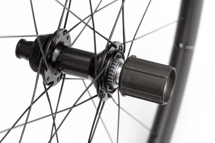 HUNT 4 Season All-Road Disc Alloy Gravel Wheelset Tubeless CL Shimano 11 Sp 700c