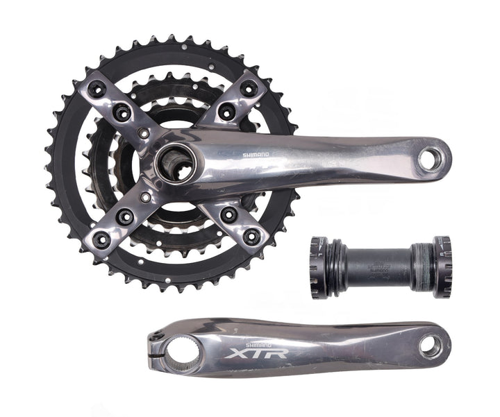 Shimano XTR FC-M960 3 x 9 Speed Mountain Bike Crankset 175mm 44/32/24T