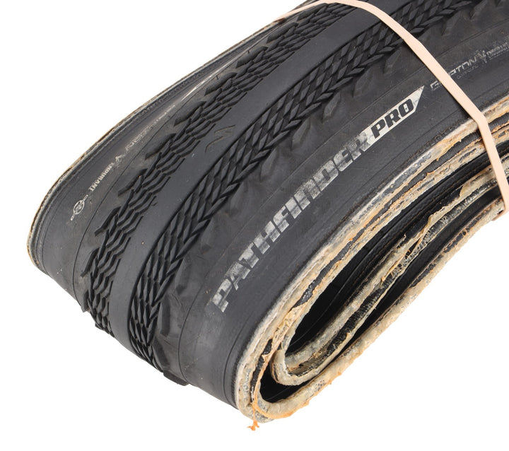 Specialized Pathfinder PRO Tubeless Gravel Bike Tire 700 x 42c BLACK 2Bliss