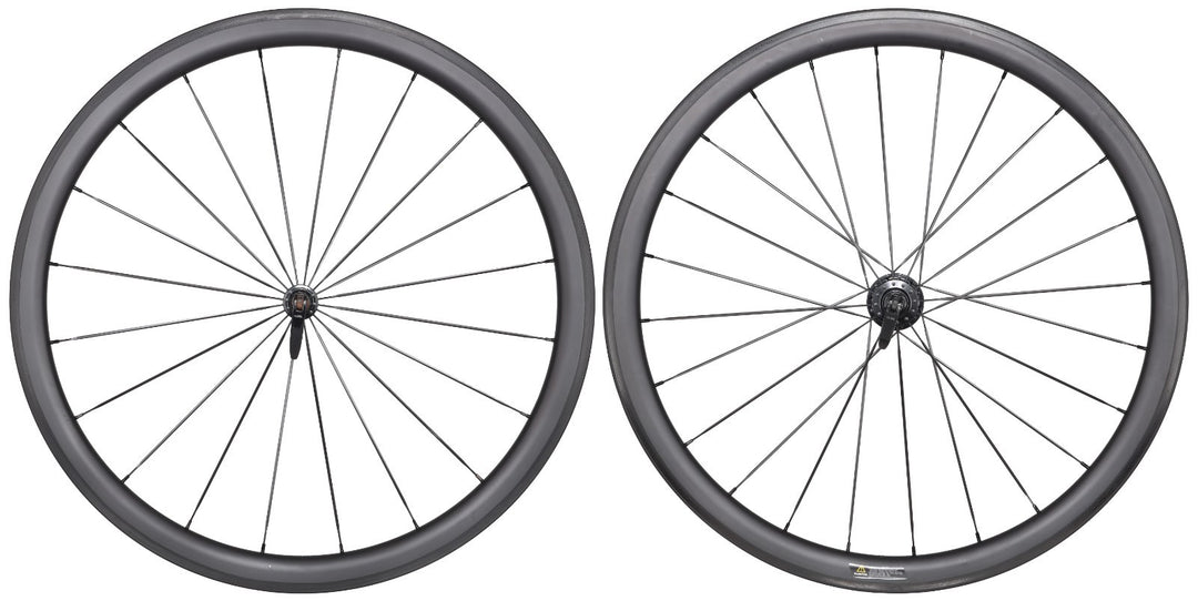 Unbranded Carbon 38 Clincher Road Wheelset Shimano 11 Spd 700c QR Rim Brake
