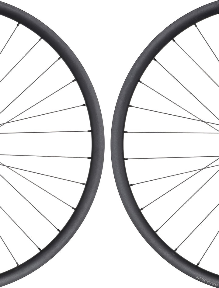 HUNT 4 Season SuperDura Disc Alloy Road Wheelset Tubeless CL Shimano 11 Sp 700c