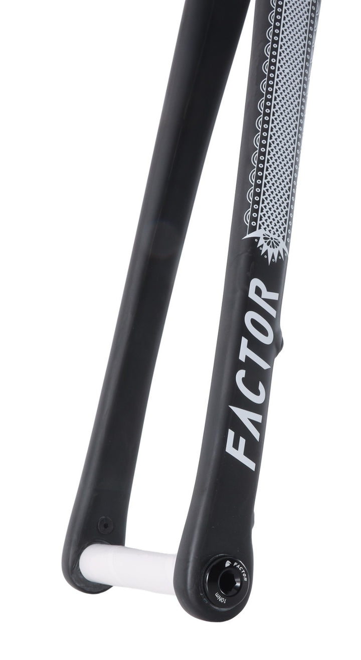 Factor O2 VAM Disc Premium Carbon Road Bike Frameset 58cm Ornate Nero 2023