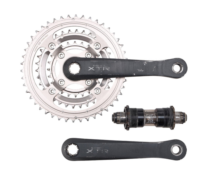 Shimano XTR FC-M950 3 x 8 Speed Mountain Bike Crankset 175mm 46/34/24T Vintage