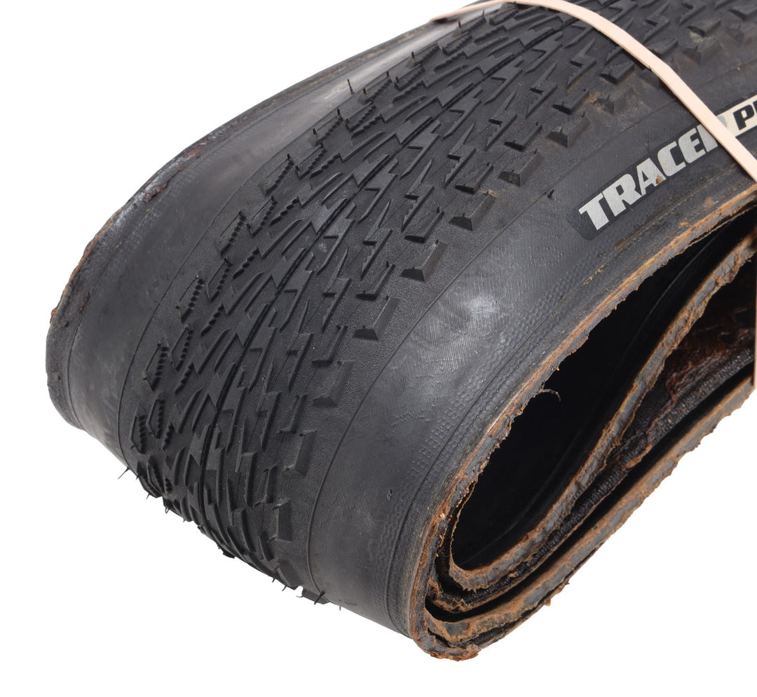 Specialized Tracer PRO Tubeless Gravel Bike Tire 700 x 47c BLACK 2Bliss