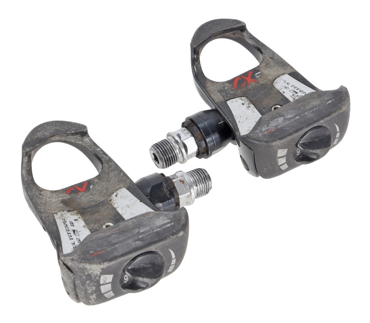 Look CX6 Carbon Clipless Road Bike Pedals 3-Bolt BLACK Q-Factor