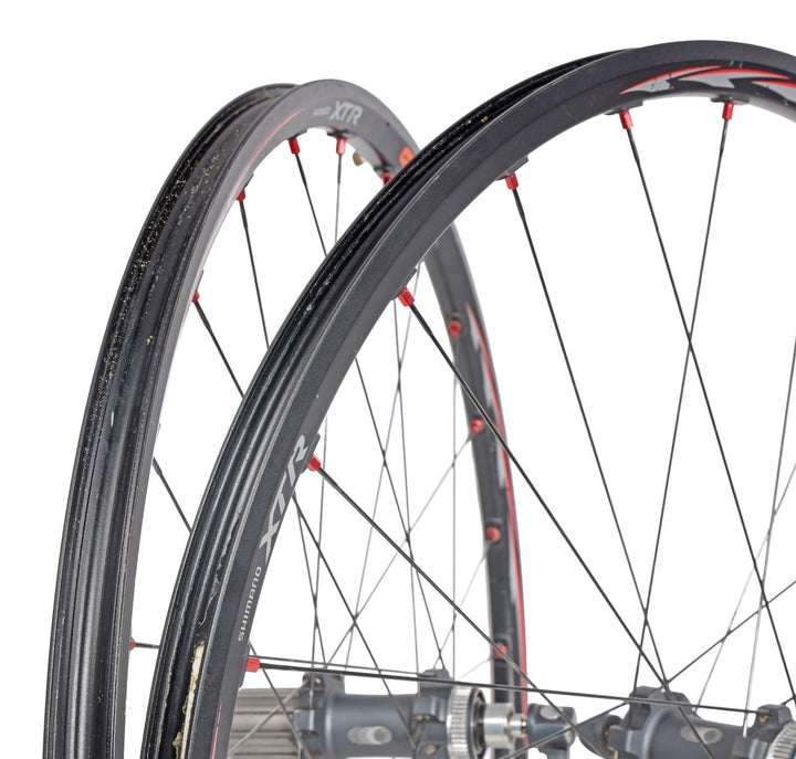 Shimano XTR WH-M975 Alloy 26” Tubeless Disc Mtn Bike Wheelset 9/10s Titanium QR