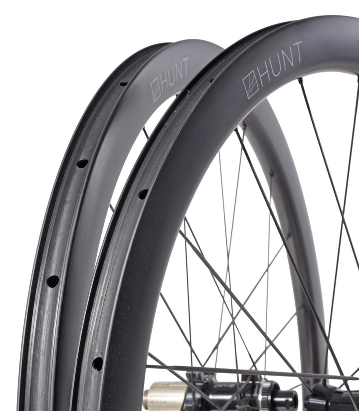 HUNT 44 Aerodynamicist UD Carbon Spoke Disc Tubeless Road Wheelset 11s 700c EZO