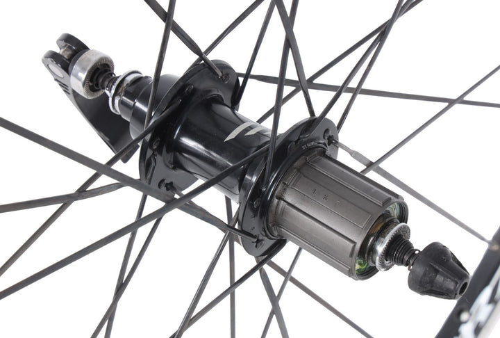 Bontrager Race L Alloy Clincher Road Bike Wheelset Shimano 10 Speed Rim QR 700c