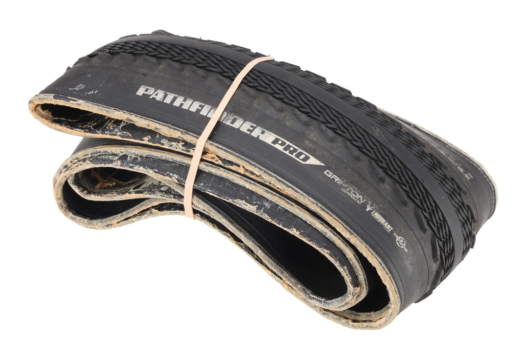 Specialized Pathfinder PRO Tubeless Gravel Bike Tire 700 x 42c BLACK 2Bliss