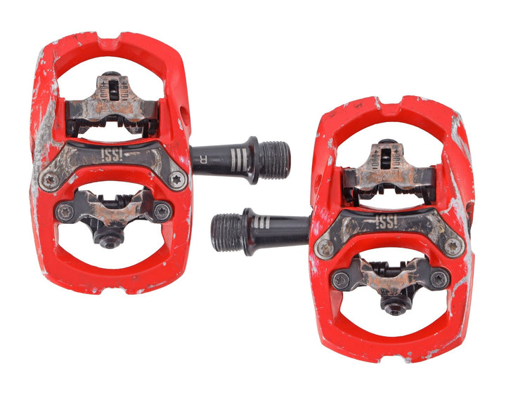 iSSi Trail III SPD Clipless Mountain Bike Pedals Red 9/16" Dual Sided 4° Float