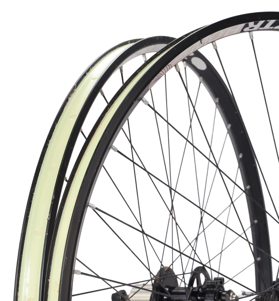 Stan's NoTubes Flow 29er Alloy Tubeless Mtn Bike Wheelset 10 Spd Disc 6 Bolt QR