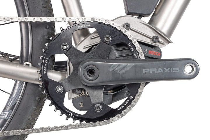 Saris Titanium 1x 12 Sp Road City eBike 52cm Bosch Power Class 3+ SRAM Force AXS