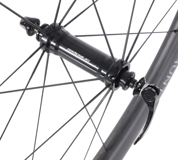 HUNT 54 Aerodynamicist Carbon Tubeless Road FRONT Wheel 700c QR Rim CeramicSpeed