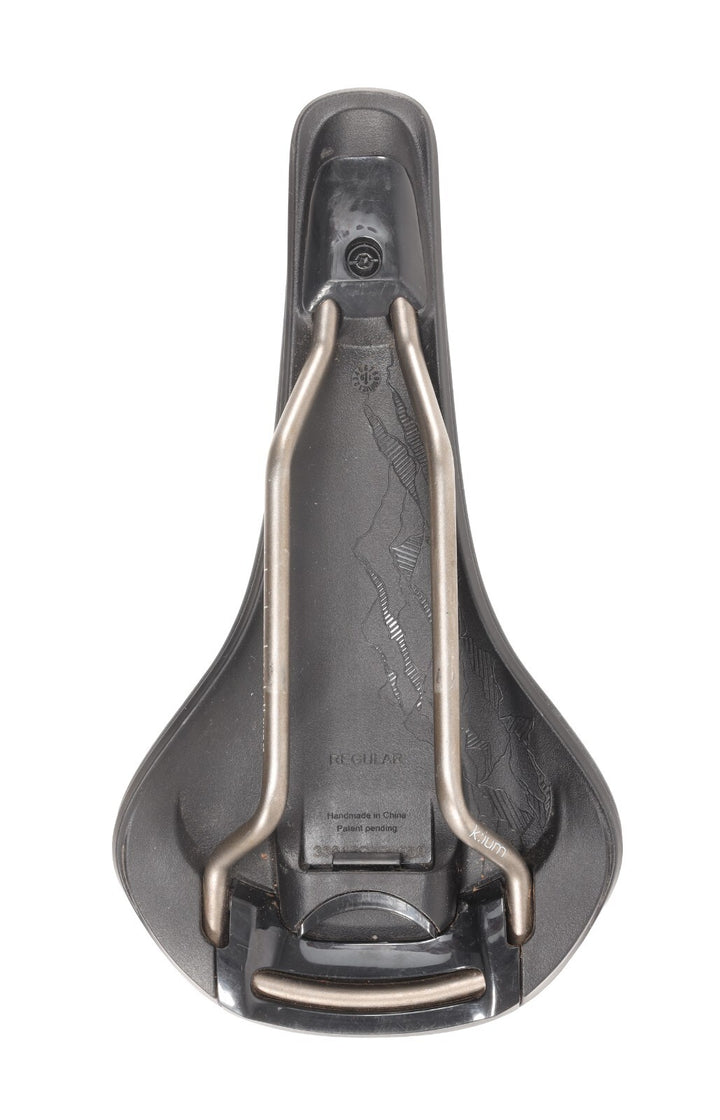 Fizik Taiga Mountain Bike Saddle 135mm Regular 7 x 7mm K:ium Rail MTB Gravel