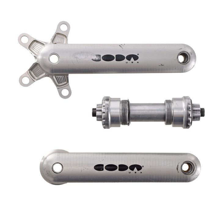 CODA 900 Magic Motorcycle 3x 8/9s Crankset 44/32/22T 175mm Bottom Bracket C9HC