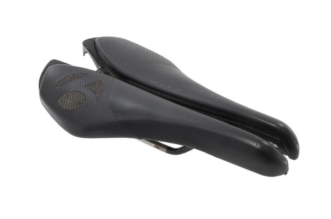 Bontrager Paradigm Road Bike Saddle 143mm Chromo 7x 7mm Rails Gravel MTB