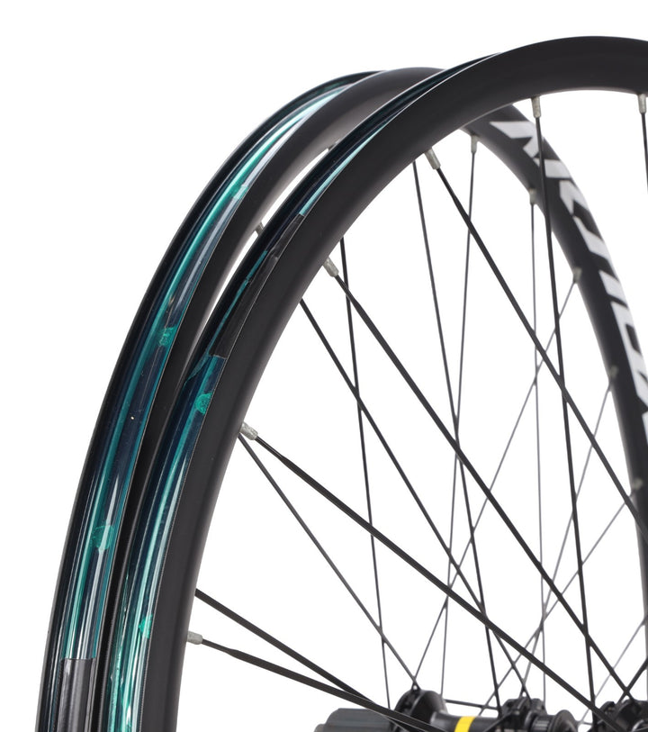 Mavic Aksium Elite UST Disc Alloy Road Bike Tubeless Wheelset 700c Shimano 11 Sp