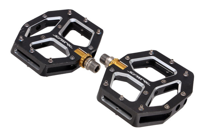 Shimano Saint PD-M828 Flat Platform Mountain Bike Pedals 9/16" Downhill Enduro