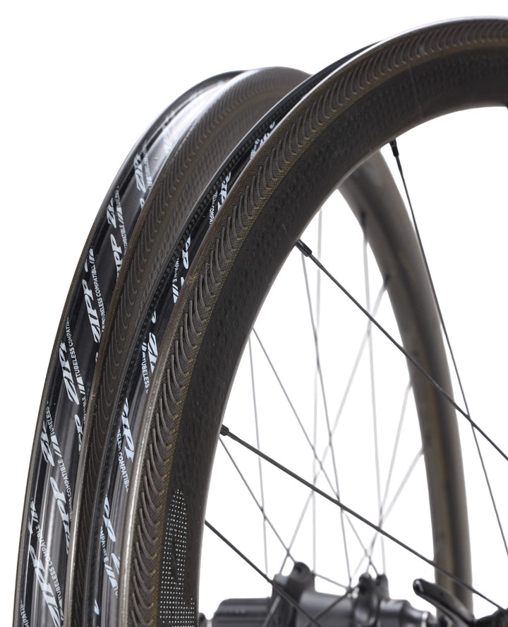 Zipp 303 NSW Carbon Tubeless Road Bike Wheelset Shimano 11 Spd 700c Rim Brake QR
