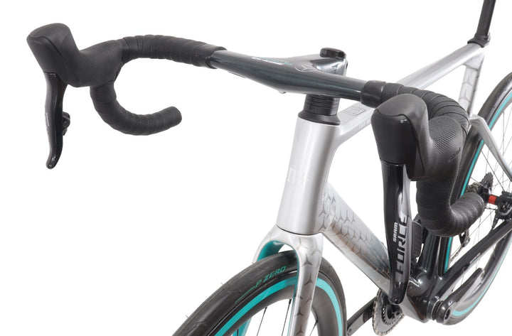 n+ Mercedes-AMG PETRONAS F1 V11 12 Sp Carbon Road Bike 56cm SRAM AXS Ltd Edition