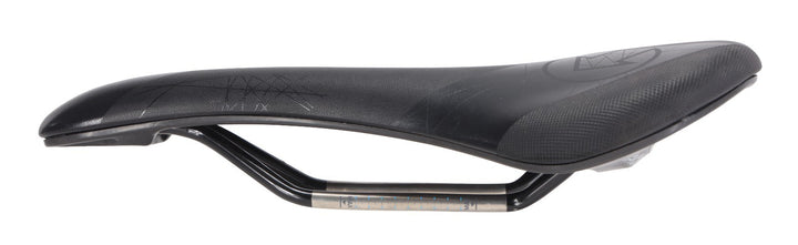 PRO Turnix Offroad Carbon Road Bike Saddle 152mm 7 x 7mm INOX Rails Gravel BLACK