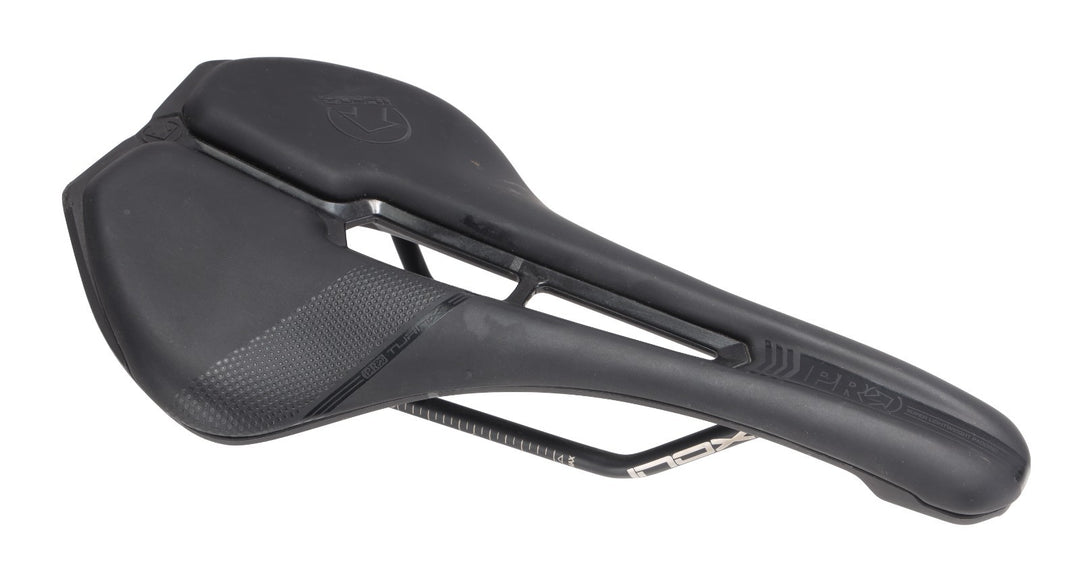PRO Turnix Performance Carbon Road Bike Saddle 152mm 7 x 7mm INOX Gravel BLACK