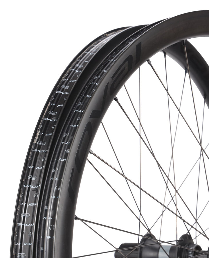 Roval Terra C Carbon Tubeless Gravel Bike Wheelset Disc Shimano 11s DT 370 700c