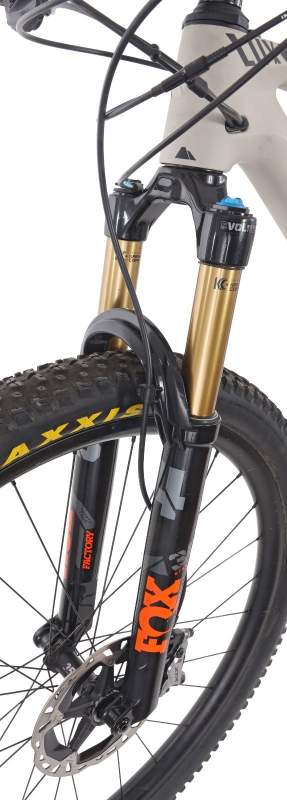 Canyon Lux Trail CF 7 Carbon XTR/XT 29" XC Mtn Bike MED Shimano 12s Factory 2023