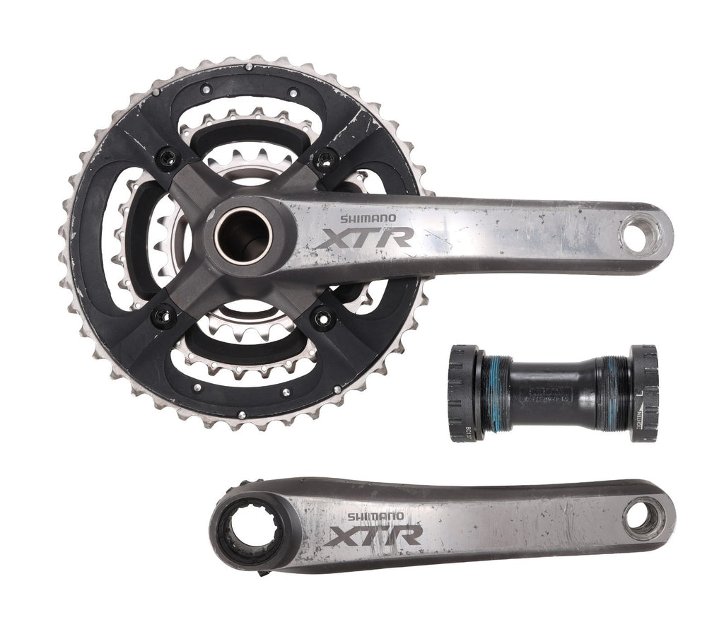 Shimano XTR 3x 9s FC-M970 Mtn Bike Crankset 44/32/22T Mega 9 175mm
