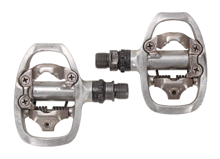 Shimano PD-A520 SPD Clipless Road Bike Pedals 2 Bolt 9/16" SILVER Touring Gravel