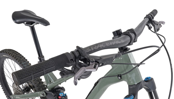 Privateer 161 1x 12 Speed 29" Alloy Enduro Mountain Bike P3 L Fox Shimano 2023