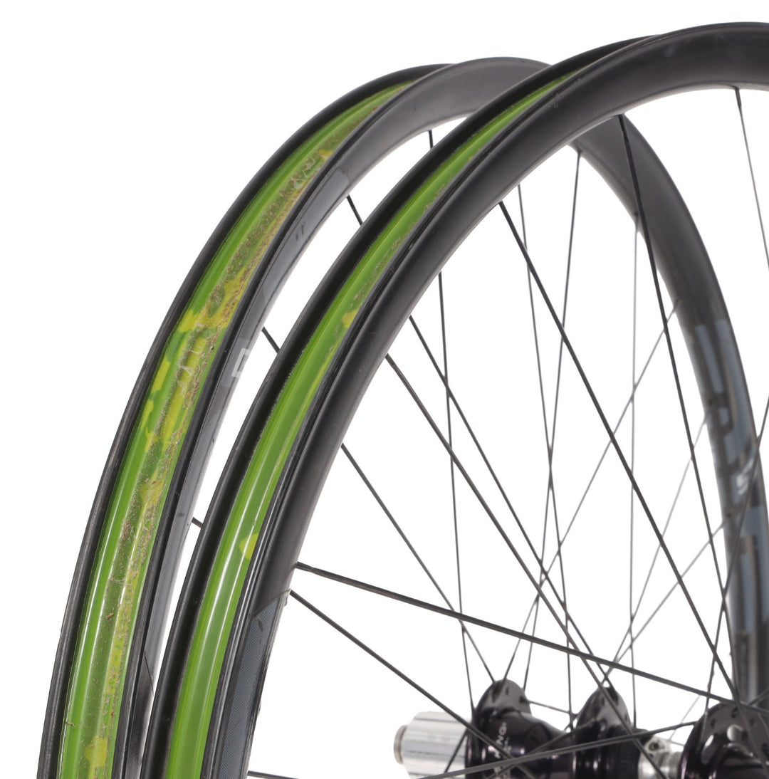ENVE G23 Chris King Carbon Disc Tubeless Gravel Bike Wheelset Shimano 11 Sp 700c