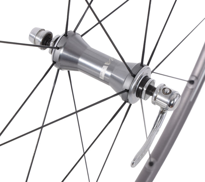 Shimano Ultegra WH-R6700 Alloy FRONT Wheel Tubeless Road 700c QR Rim Brake Race