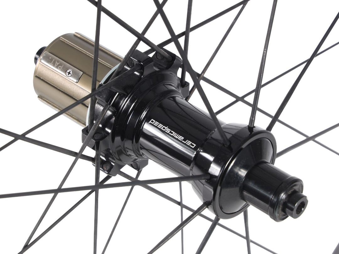 HUNT 52_62 Aerodynamicist Carbon Road Wheelset Tubeless Shimano HG 700c QR Rim