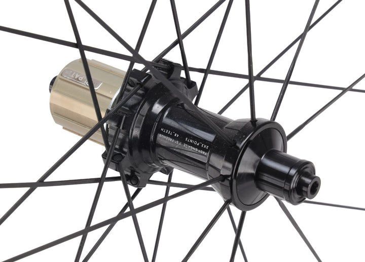 HUNT 50 Carbon Wide Aero Road Wheelset Tubeless Shimano 11 Spd 700c QR Rim Brake