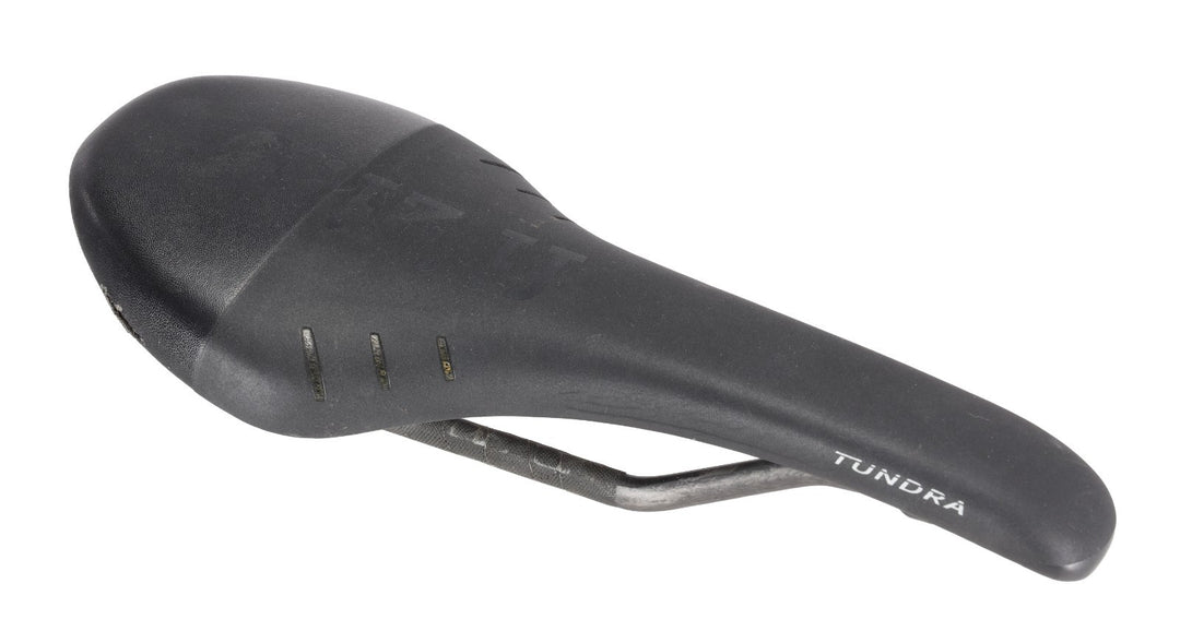 Fizik Tundra M1 Carbon Mtn Bike Saddle 125mm BLACK 8 x 10mm Braided XC Gravel CX