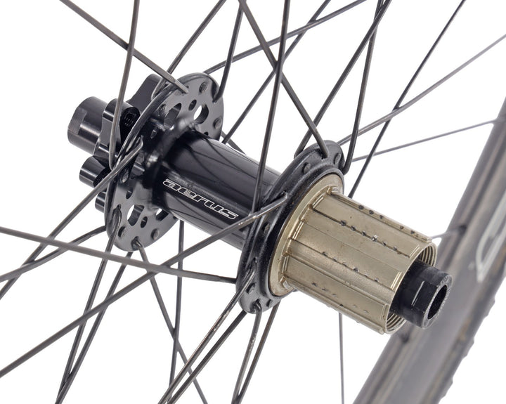 Aerus Quantum SL 40 Carbon Tubular 6B Disc 11s Cyclocross Wheelset PDX 700x 33c