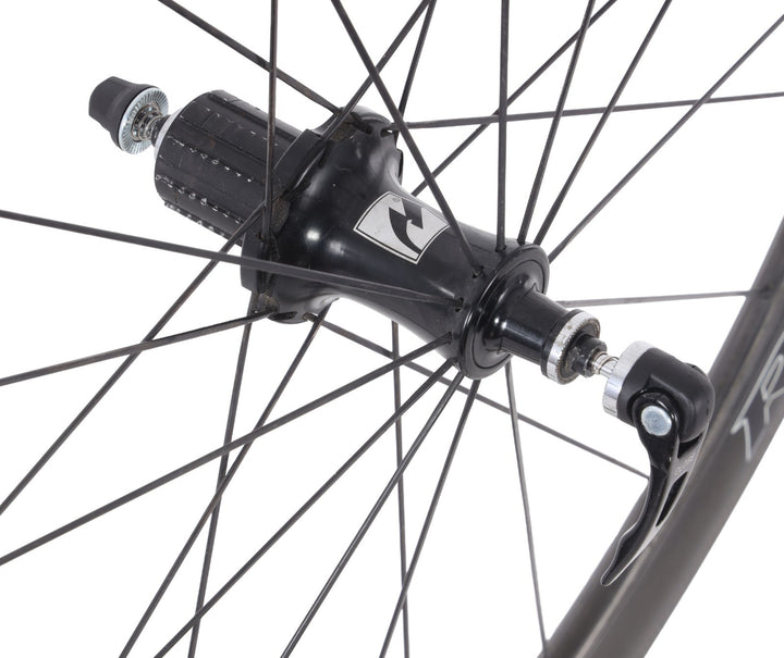 Reynolds Assault SLG Carbon Tubeless Road Wheelset Shimano 11s 700c QR Rim Brake