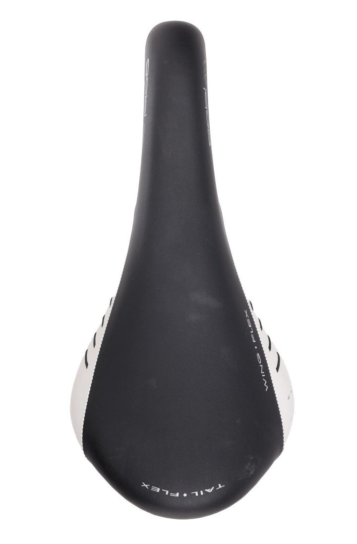 Fizik Gobi XM Mountain Bike Saddle 130mm 7 x 7mm Manganese Rail BLACK/WHITE