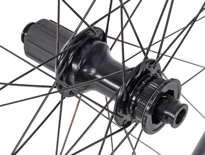 HUNT 4 Season SuperDura Disc Alloy Tubeless Road REAR Wheel CL Shimano 11s 700c
